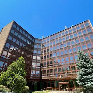 Estella Superior Эгер